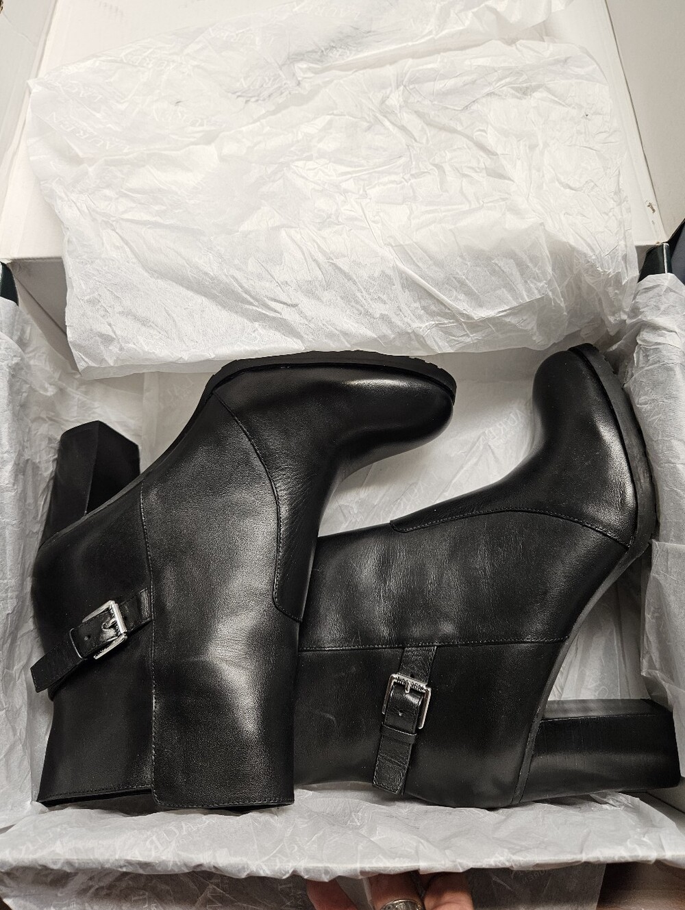 NIB Lauren Ralph Lauren "Cabrey" Ankle Booties sz8.5 - Picture 14 of 14